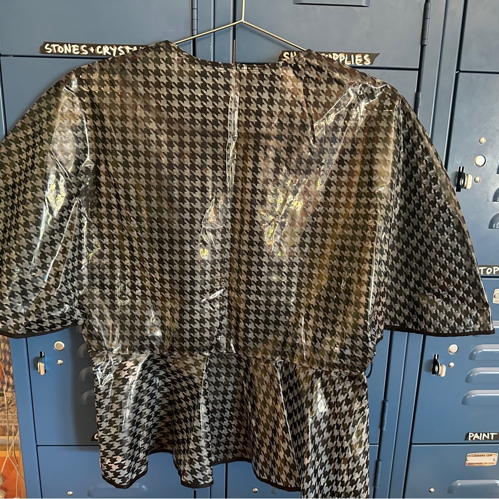 Black and Clear Gracia Houndstooth Houndstooth Raincoat Peplum Cape Size Large - Picture 5 of 5
